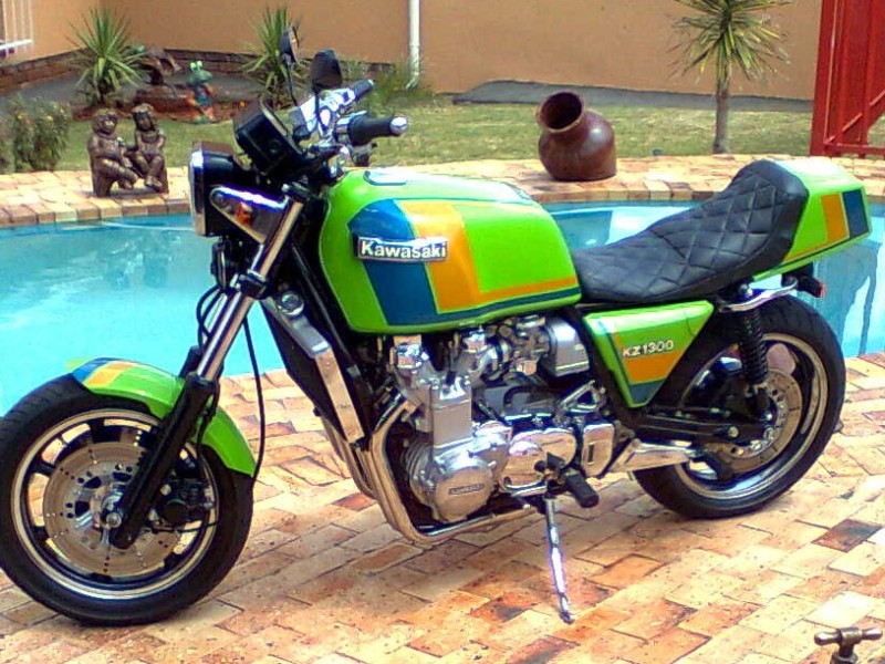 柯月 Lot 104 - 1979 Kawasaki Z1300