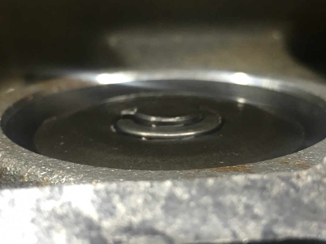 Grinding valve tips